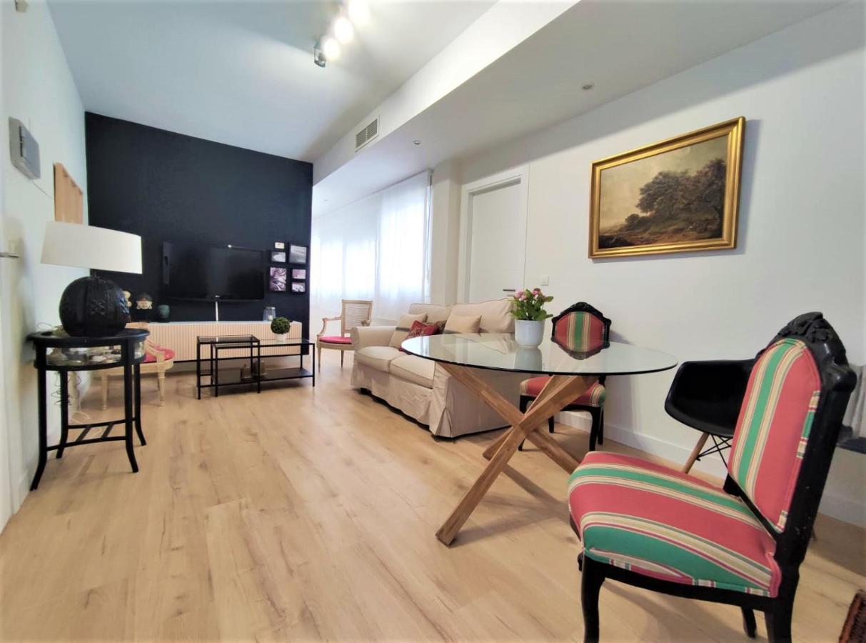 Metropol Sweet Home Sevilla Bagian luar foto